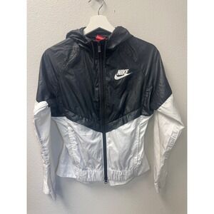 Nike Windrunner  Women's Jacket Full Zip Lightweight Black White XS‎